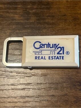 70’s Century 21 White USB Hub Keyring with Trick Slide Swiss made Pat pending